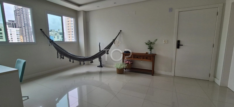 APARTAMENTO 4 SUÍTES FINAMENTE MOBILIADO EM MEIA PRAIA: 10ª foto da galeria de imagens do imóvel