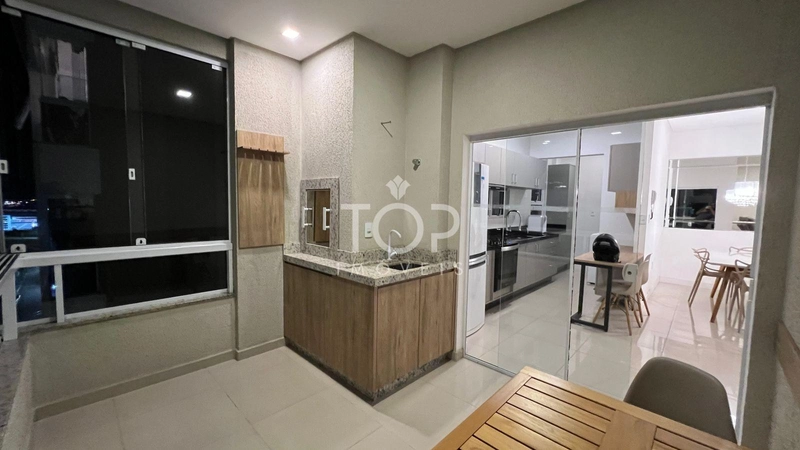 APTO 3 SUÍTES E 2 VAGAS  MOBILIADO EM MEIA PRAIA: 39ª foto da galeria de imagens do imóvel