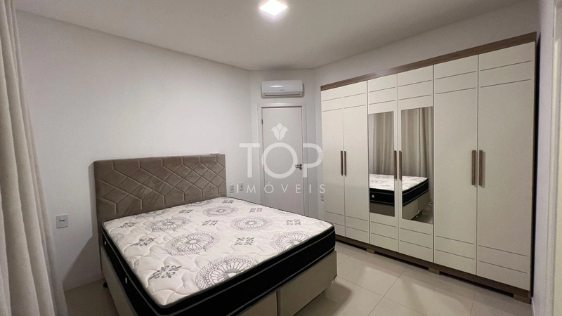 APTO 3 SUÍTES E 2 VAGAS  MOBILIADO EM MEIA PRAIA: 10ª foto da galeria de imagens do imóvel