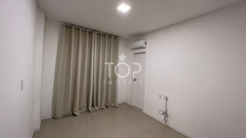 APTO 3 SUÍTES E 2 VAGAS  MOBILIADO EM MEIA PRAIA: 30ª foto da galeria de imagens do imóvel