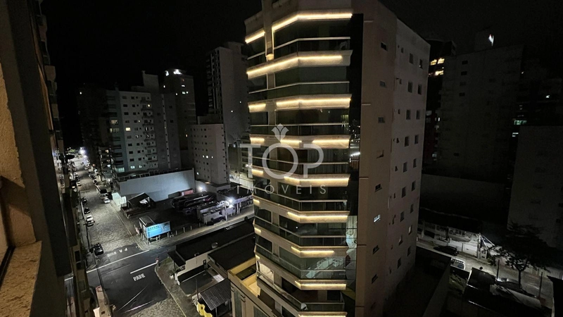 APTO 3 SUÍTES E 2 VAGAS  MOBILIADO EM MEIA PRAIA: 38ª foto da galeria de imagens do imóvel