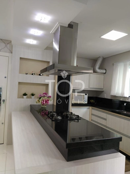 MOBILIADO EM MEIA PRAIA: 2ª foto da galeria de imagens do imóvel