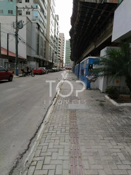 MOBILIADO EM MEIA PRAIA: 6ª foto da galeria de imagens do imóvel