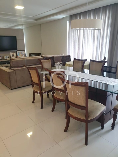AMPLO APARTAMENTO EM ANDAR ALTO MOBILIADO MEIA PRAIA: 46ª foto da galeria de imagens do imóvel