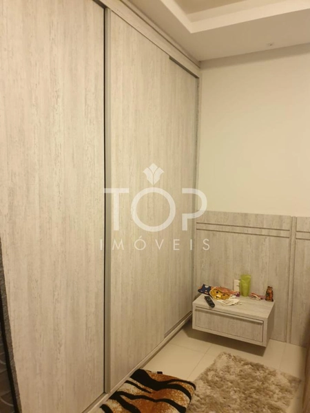 AMPLO APARTAMENTO EM ANDAR ALTO MOBILIADO MEIA PRAIA: 1ª foto da galeria de imagens do imóvel