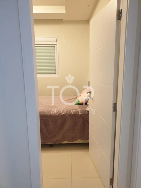 AMPLO APARTAMENTO EM ANDAR ALTO MOBILIADO MEIA PRAIA: 29ª foto da galeria de imagens do imóvel