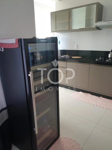 AMPLO APARTAMENTO EM ANDAR ALTO MOBILIADO MEIA PRAIA: 18ª foto da galeria de imagens do imóvel