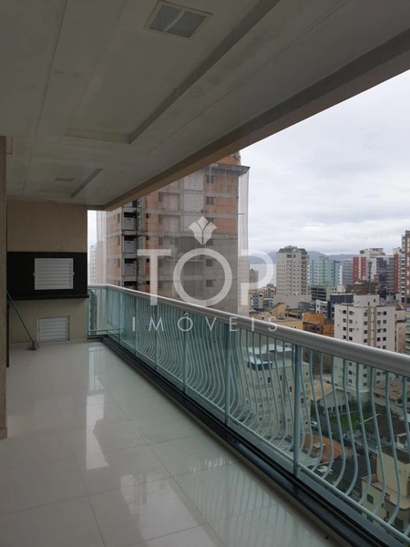AMPLO APARTAMENTO EM ANDAR ALTO MOBILIADO MEIA PRAIA: 54ª foto da galeria de imagens do imóvel