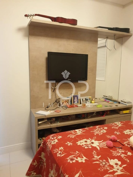 AMPLO APARTAMENTO EM ANDAR ALTO MOBILIADO MEIA PRAIA: 40ª foto da galeria de imagens do imóvel