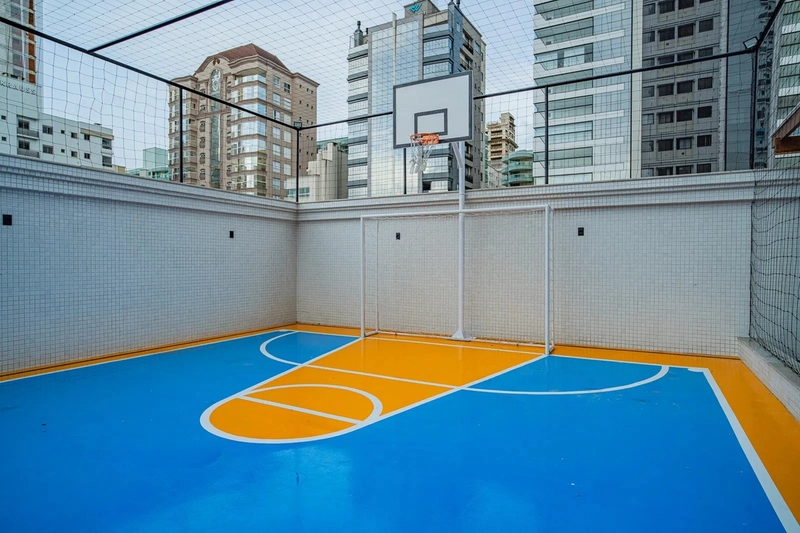 APARTAMENTO DECORADO EM MEIA PRAIA: 38ª foto da galeria de imagens do imóvel