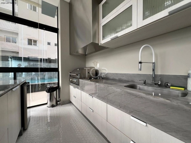 APARTAMENTO 4 SUITES NA MEIA PRAIA: 26ª foto da galeria de imagens do imóvel