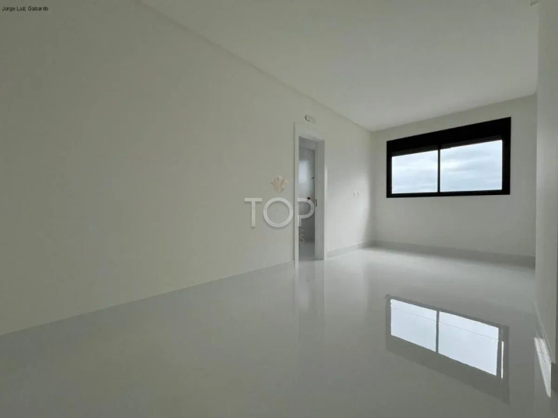 APARTAMENTO 4 SUITES NA MEIA PRAIA: 14ª foto da galeria de imagens do imóvel
