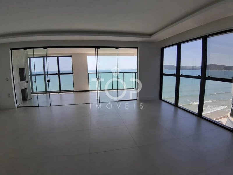 APARTAMENTO PRONTO NA QUADRA DO MAR EM MEIA PRAIA: 7ª foto da galeria de imagens do imóvel