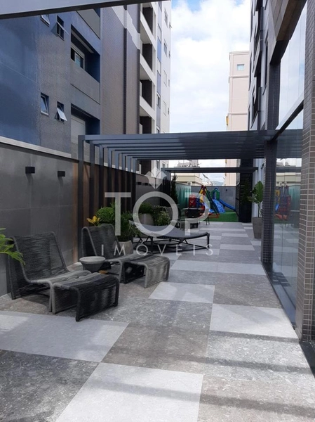 APARTAMENTO PRONTO NA QUADRA DO MAR EM MEIA PRAIA: 1ª foto da galeria de imagens do imóvel