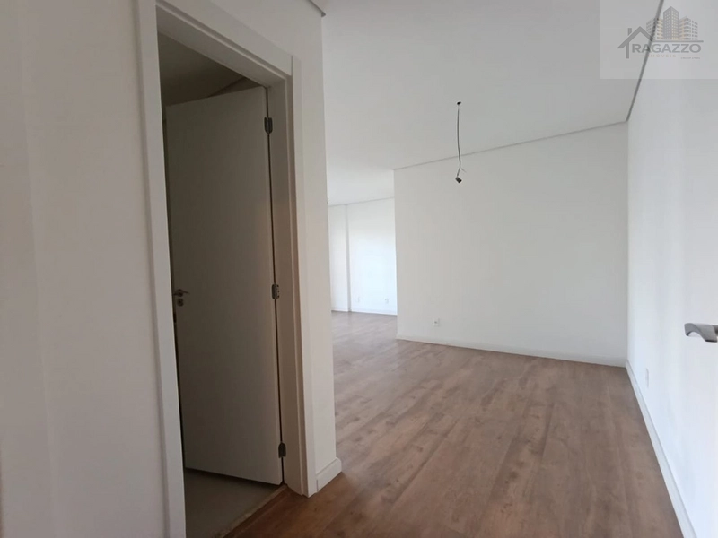 Living Alto Ipiranga: Apartamento 125m² - Luxo e Amplitude: 2ª foto da galeria de imagens do imóvel