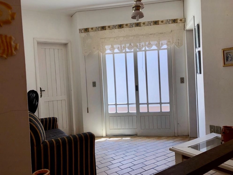 Casa geminada com 6 dormitórios na Lagoa do Violão: 5ª foto da galeria de imagens do imóvel