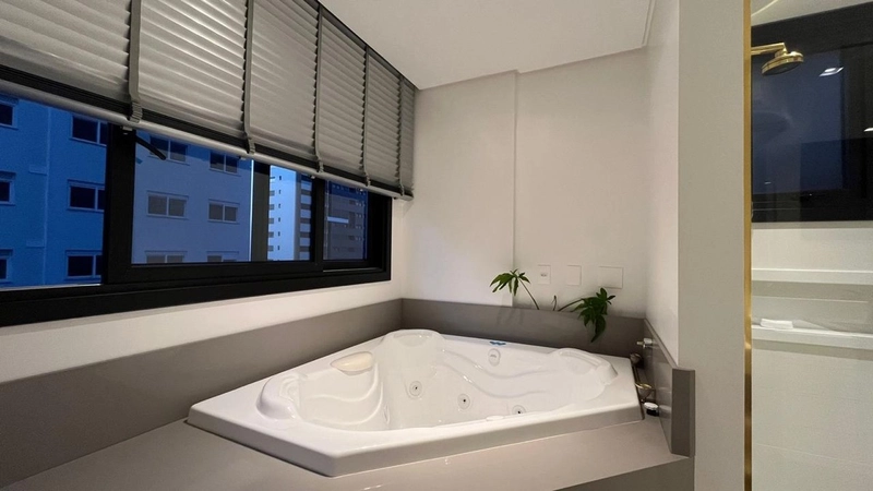 Apartamento 4 suítes com vista pro mar: 3ª foto da galeria de imagens do imóvel