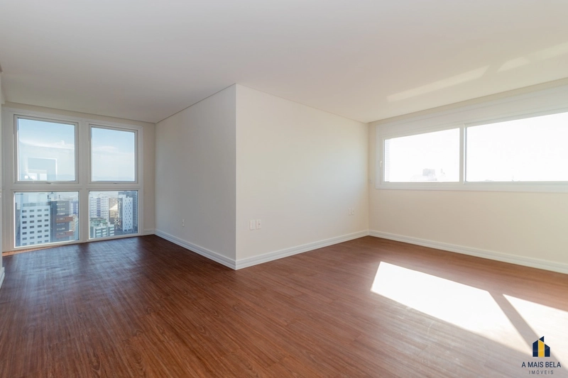 Apartamento em Torres, 4 suítes andar alto: 14ª foto da galeria de imagens do imóvel