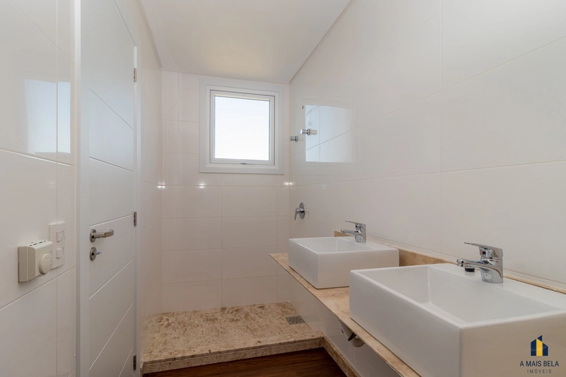 Apartamento em Torres, 4 suítes andar alto: 13ª foto da galeria de imagens do imóvel