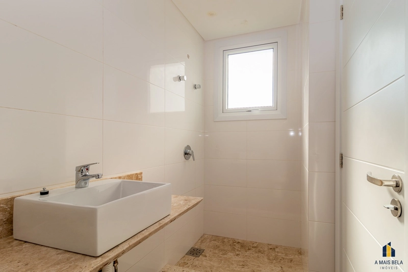 Apartamento em Torres, 4 suítes andar alto: 11ª foto da galeria de imagens do imóvel