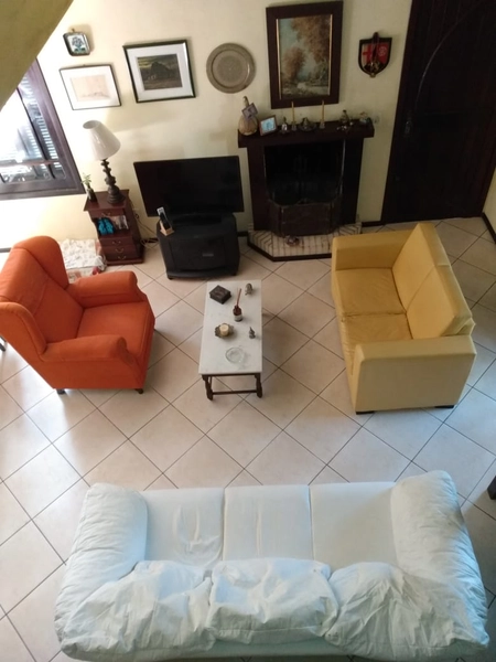 Casa 3 dormitórios de alto padrão: 4ª foto da galeria de imagens do imóvel