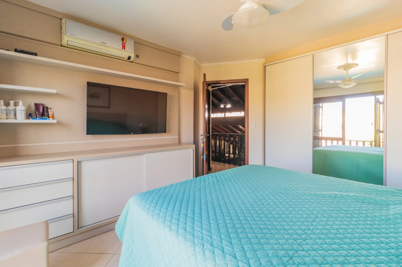 Casa em Torres, 4 dormitórios próximo a lagoa: 25ª foto da galeria de imagens do imóvel