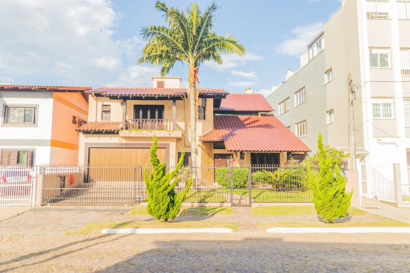 Casa em Torres, 4 dormitórios próximo a lagoa: 28ª foto da galeria de imagens do imóvel