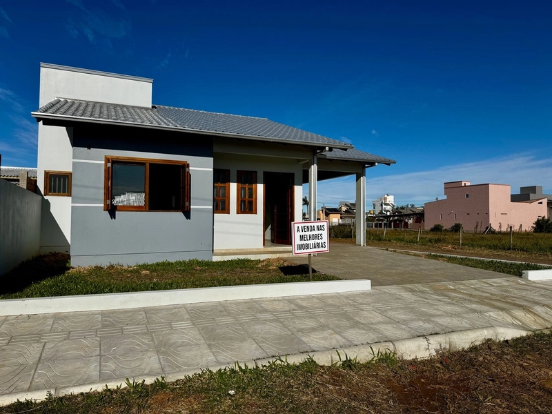 Casa com 2 dormitórios: 2ª foto da galeria de imagens do imóvel