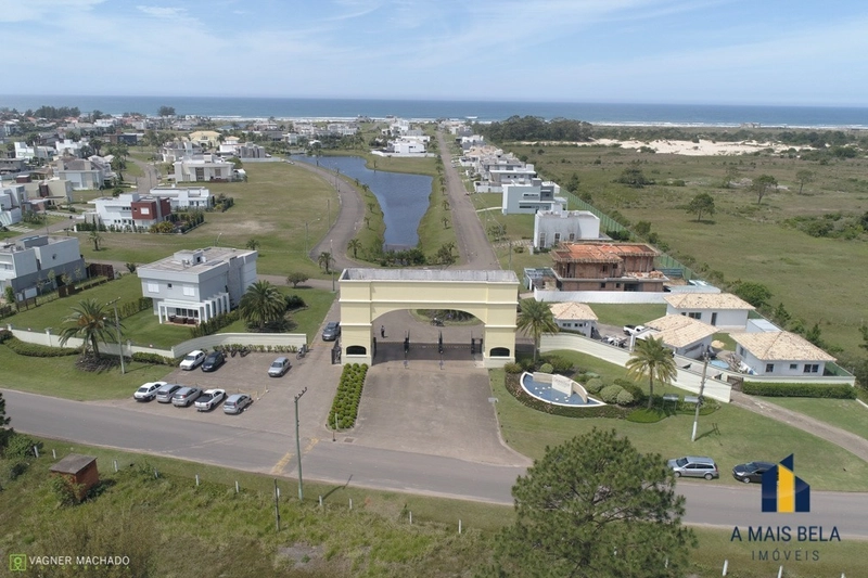 Lote no Ocean Side a beira mar: 2ª foto da galeria de imagens do imóvel