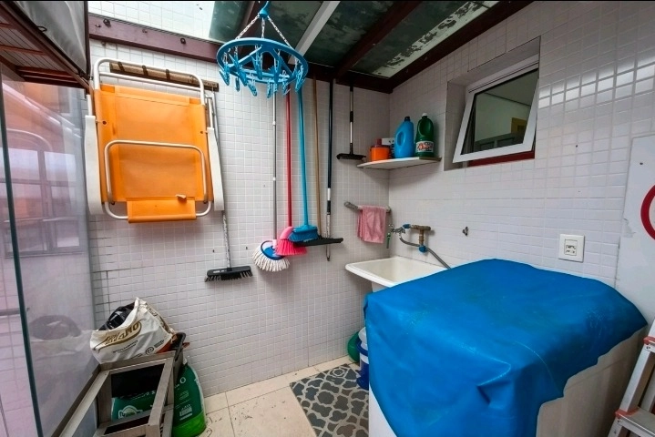 Apartamento mobiliado com 3 dormitórios e vista para o mar: 9ª foto da galeria de imagens do imóvel