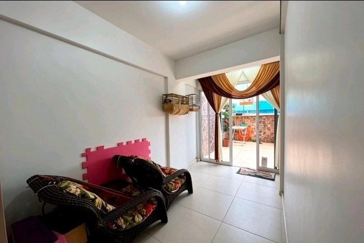 Apartamento mobiliado com 3 dormitórios e vista para o mar: 5ª foto da galeria de imagens do imóvel