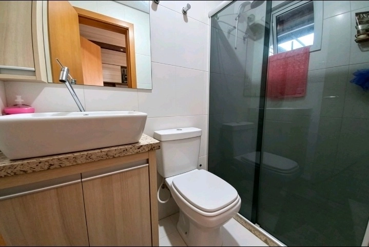 Apartamento mobiliado com 3 dormitórios e vista para o mar: 2ª foto da galeria de imagens do imóvel
