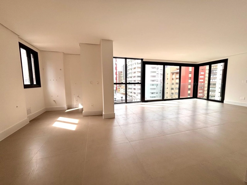 Apartamento em Torres , 3 dormitórios: 2ª foto da galeria de imagens do imóvel