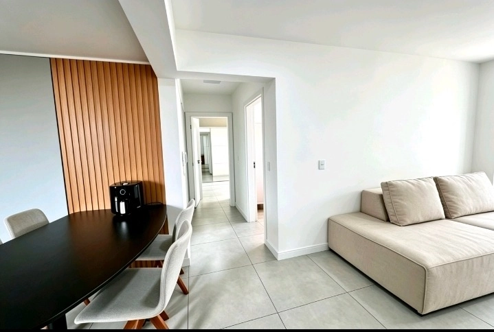 Apartamento dois dormitórios no centro de Torres: 3ª foto da galeria de imagens do imóvel