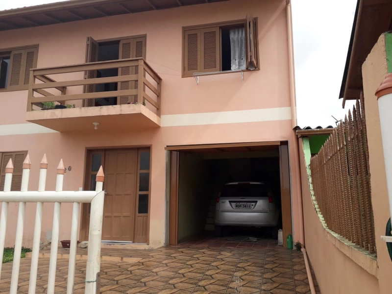 Casa com 6 dormitórios sendo 2 suítes.: 4ª foto da galeria de imagens do imóvel