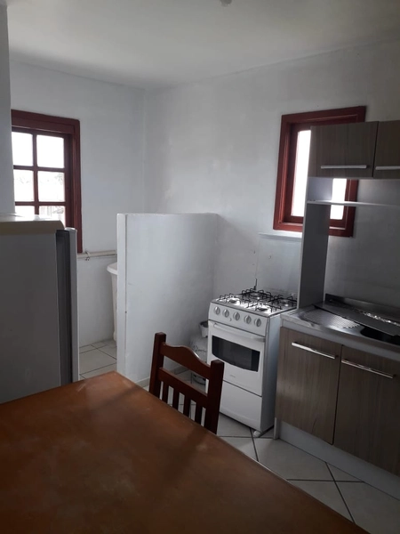 Casa com 6 dormitórios sendo 2 suítes.: 10ª foto da galeria de imagens do imóvel