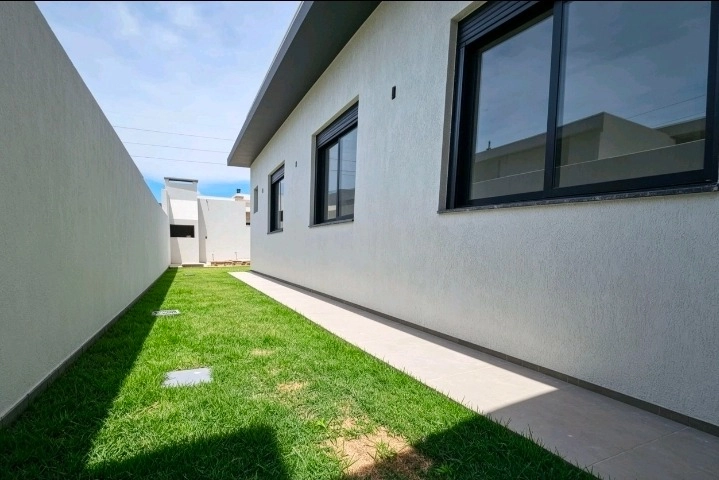 Casa nova próxima à praia de Torres: 7ª foto da galeria de imagens do imóvel