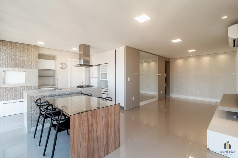 Apartamento em Torres, 3 suítes mobiliado: 4ª foto da galeria de imagens do imóvel