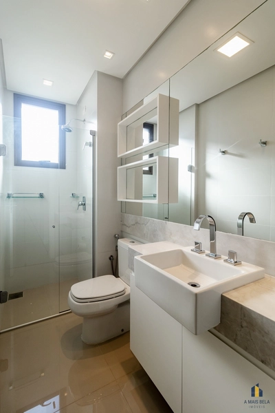 Apartamento em Torres, 3 suítes mobiliado: 1ª foto da galeria de imagens do imóvel