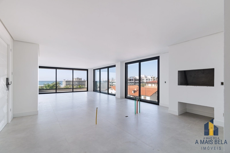 Apartamento com vista pro mar em Torres: 1ª foto da galeria de imagens do imóvel