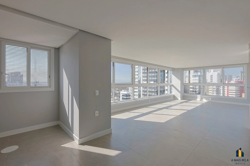 Apartamento em Torres 3 dormitórios: 8ª foto da galeria de imagens do imóvel