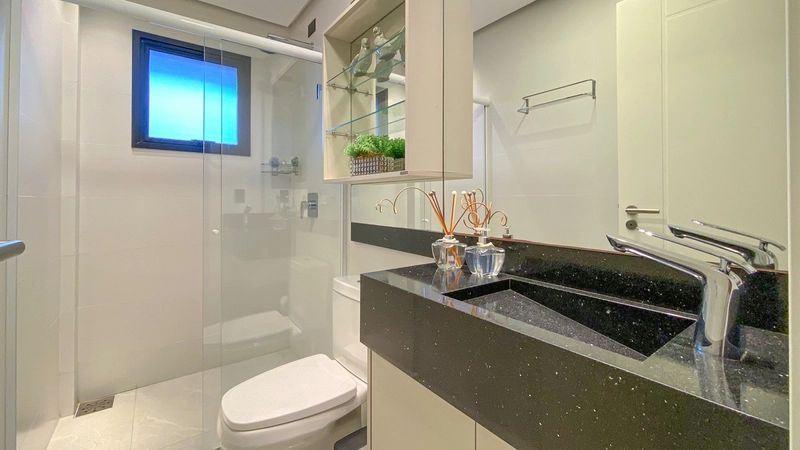 Apartamento em Torres, 2 dormitórios: 1ª foto da galeria de imagens do imóvel