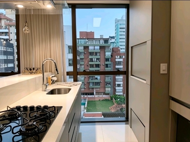 Apartamento com três dormitórios em Torres: 2ª foto da galeria de imagens do imóvel