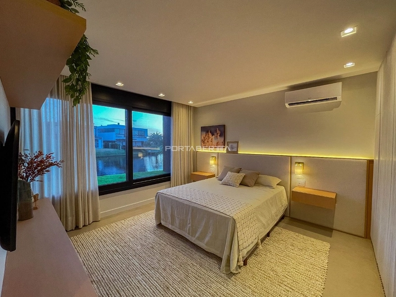 Sobrado em 2 terrenos, beira lago, mobiliado e decorado, condomínio Sense: 18ª foto da galeria de imagens do imóvel