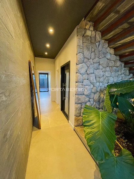Sobrado em 2 terrenos, beira lago, mobiliado e decorado, condomínio Sense: 19ª foto da galeria de imagens do imóvel