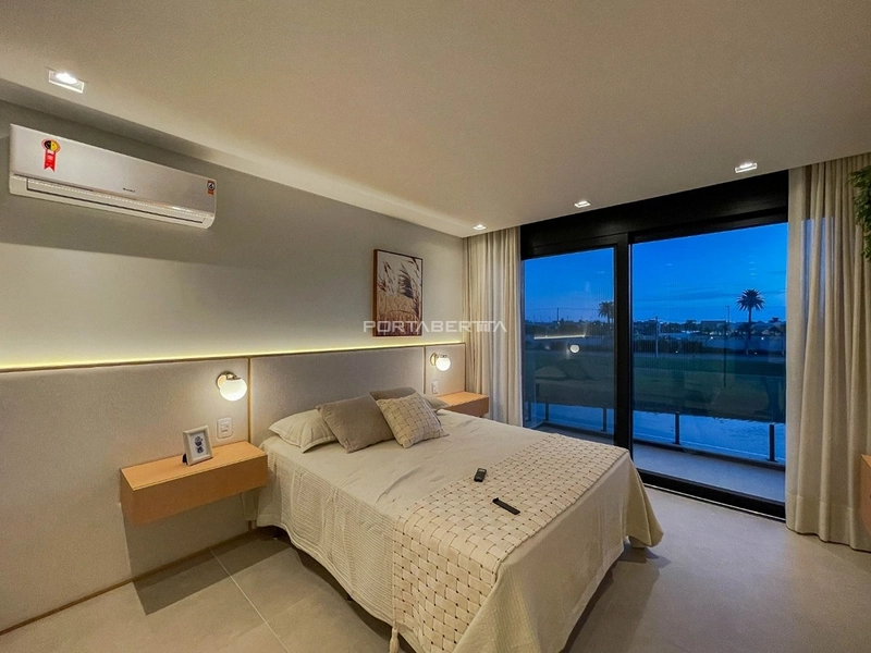 Sobrado em 2 terrenos, beira lago, mobiliado e decorado, condomínio Sense: 15ª foto da galeria de imagens do imóvel