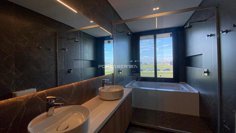 Sobrado beira lago, mobiliado e decorado, condomínio Amare: 11ª foto da galeria de imagens do imóvel