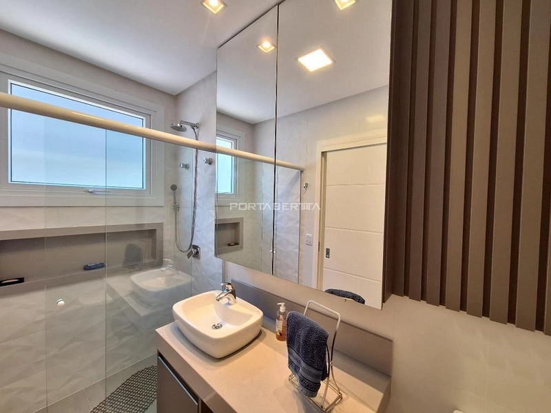 Casa com 04 suítes no condomínio Riviera em Xangri-lá RS: 3ª foto da galeria de imagens do imóvel