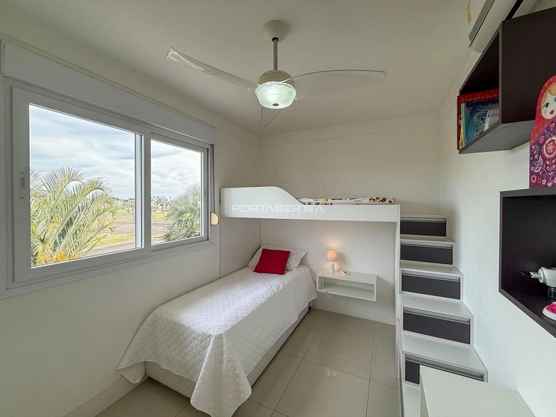 Casa com 04 dormitórios no condomínio Pacific em Xangri-lá RS: 3ª foto da galeria de imagens do imóvel
