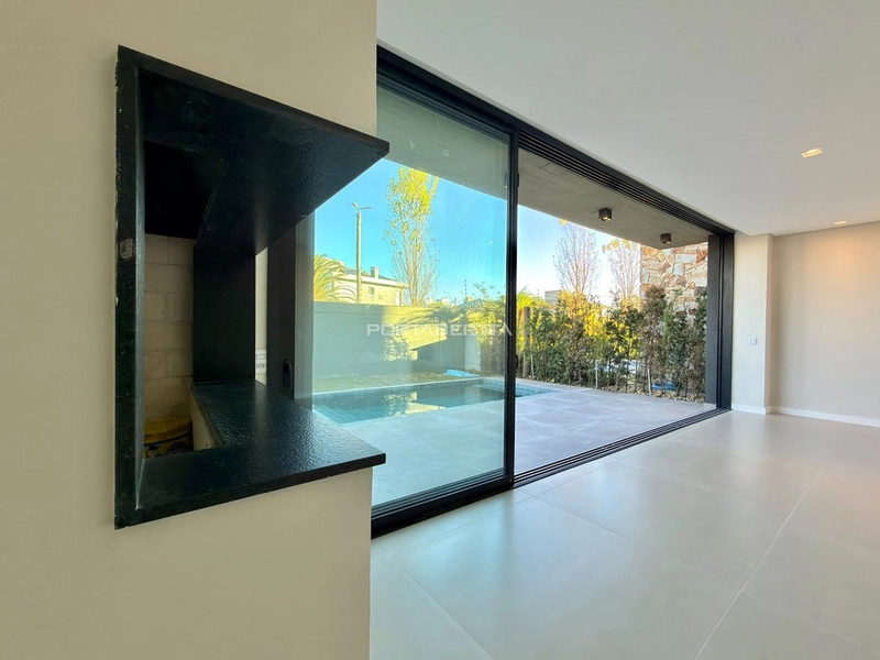 Sobrado novo, nunca habitado, condomínio Sunset: 25ª foto da galeria de imagens do imóvel